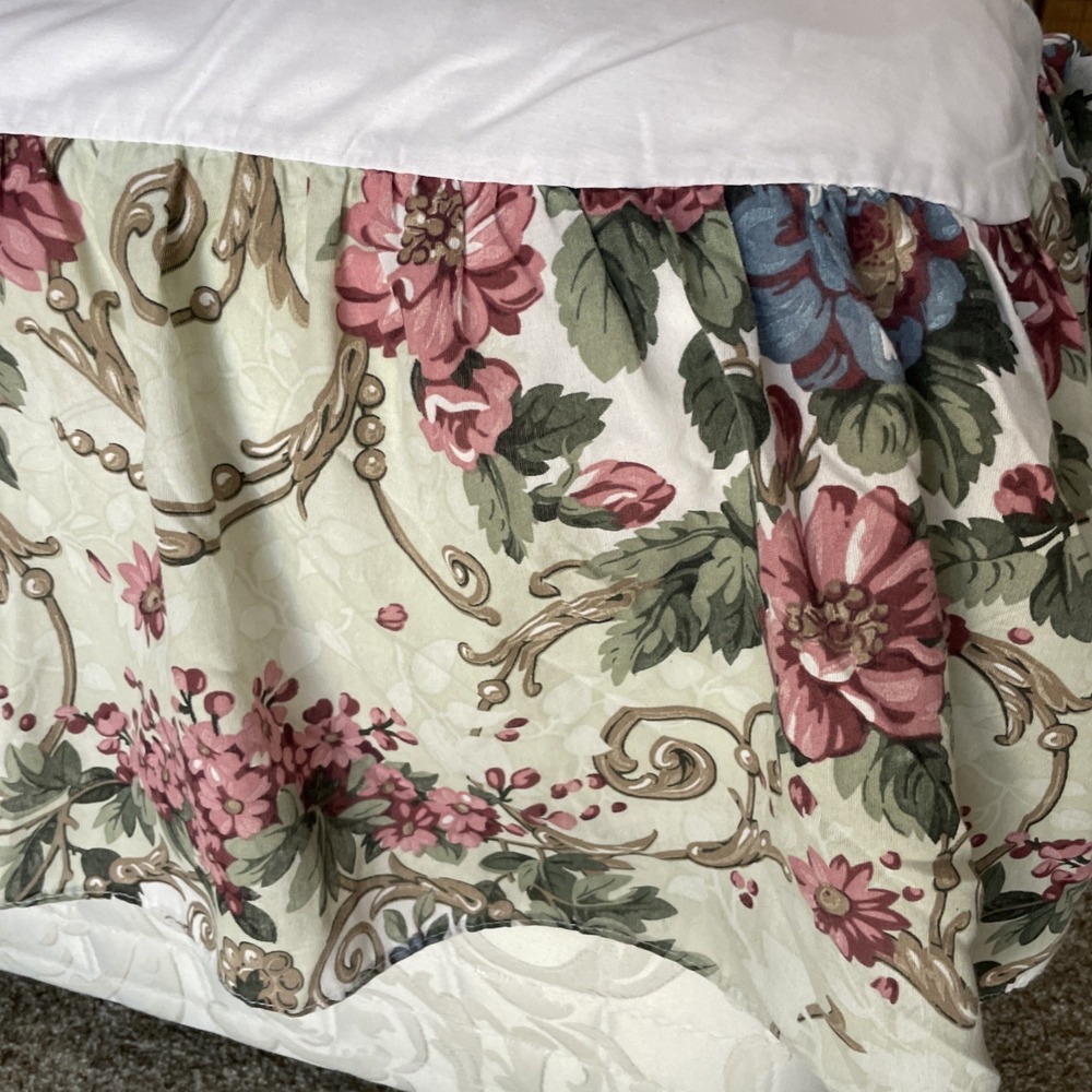 Vtg Dan River‎ Floral Bedskirt Dust Ruffle Queen Size Pink Blue Cottage Shabby